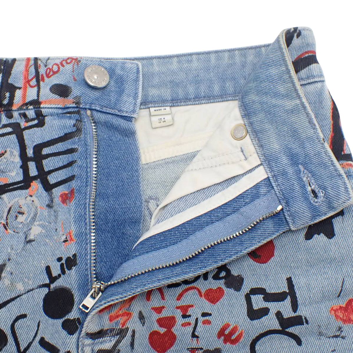 BURBERRY バーバリー グラフィックプリント デニム スカート ボトムス 36 コットン エラスタン ブルー青 ブラック黒 レッド 8030653 レディース 40802155313 アラモード GULLKHAN_COM