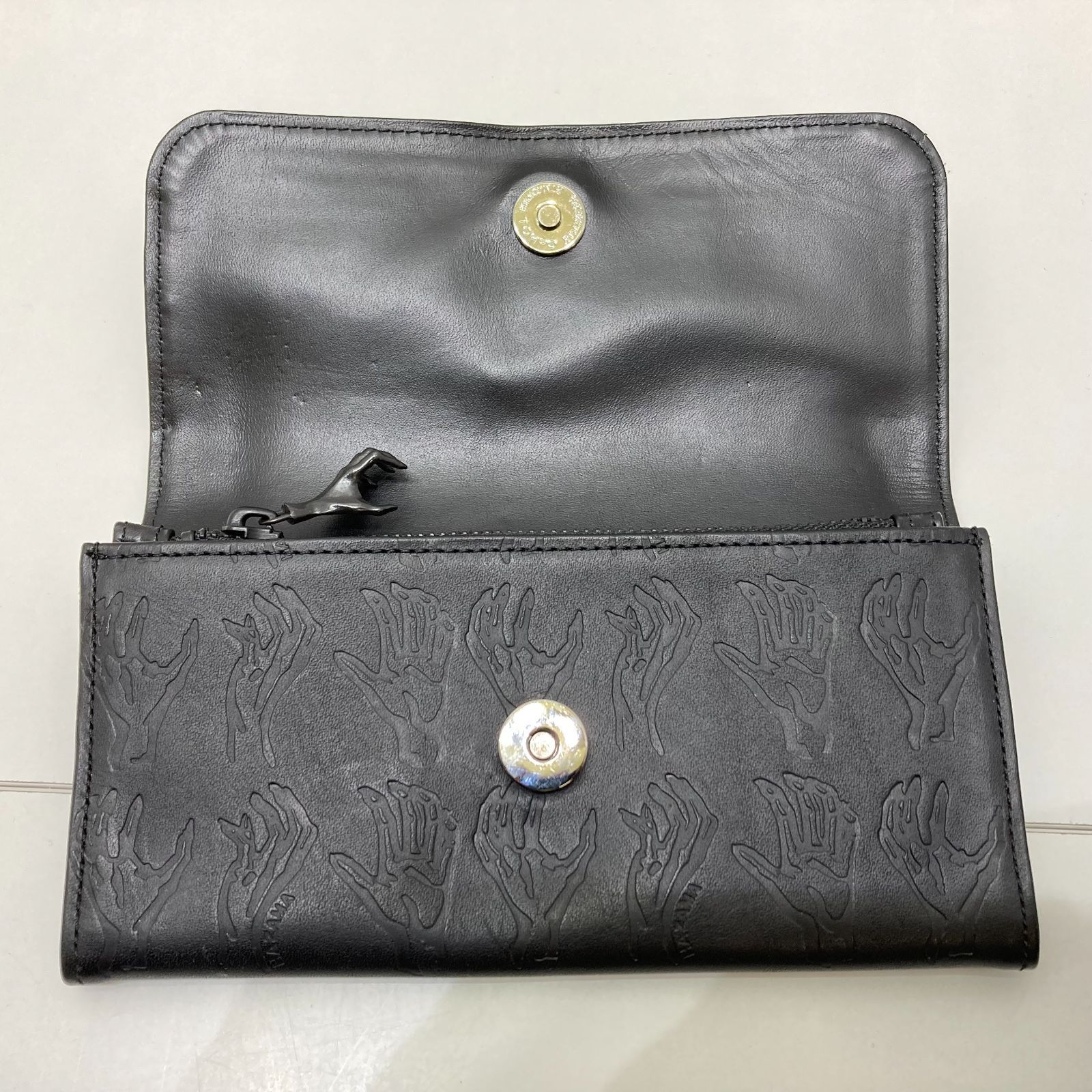 HAZAMA 惹きずり込まれる運命のレザーウォレット　長財布　ブラック×レッド HAZAMA 惹きずり込まれる運命のレザーウォレット ブラック