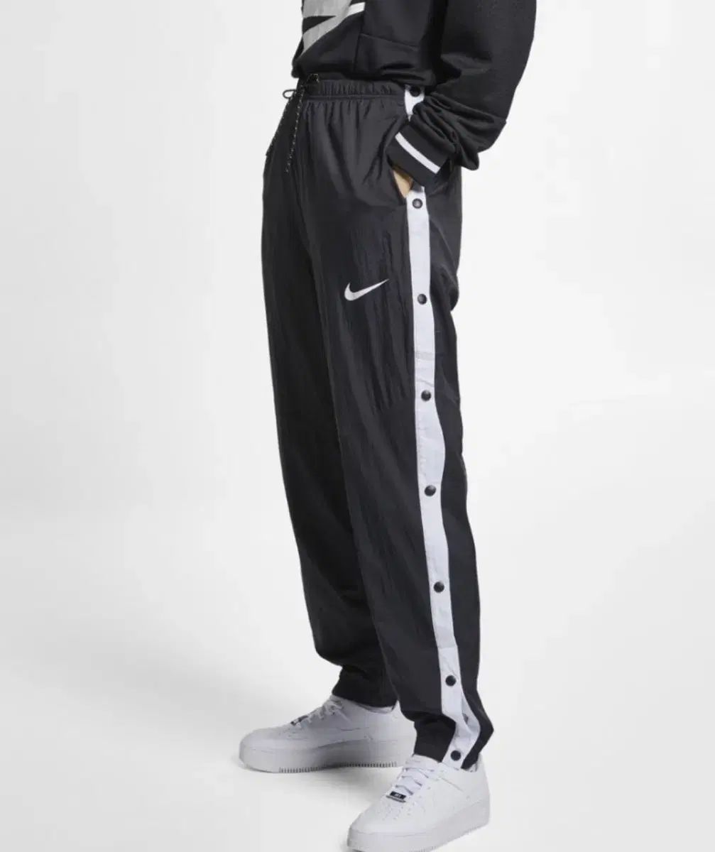 ナイキ スポーツウェア メンズブレイキンウィンドランナーパンツ