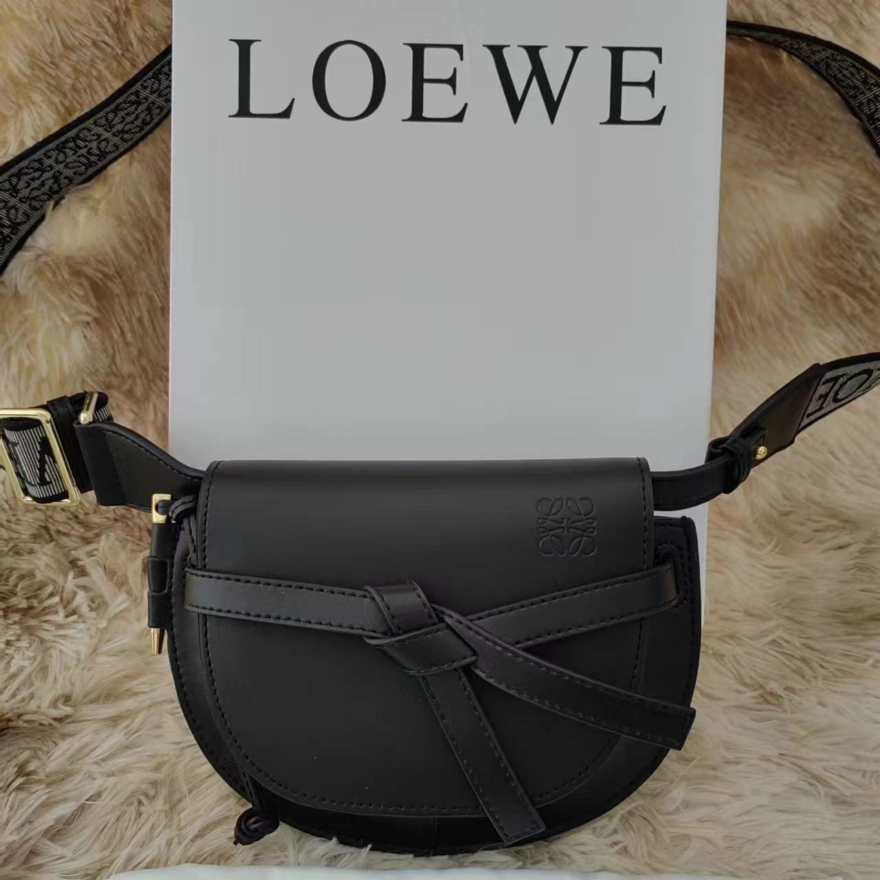 ロエベ LOEWE ショルダーバッグ