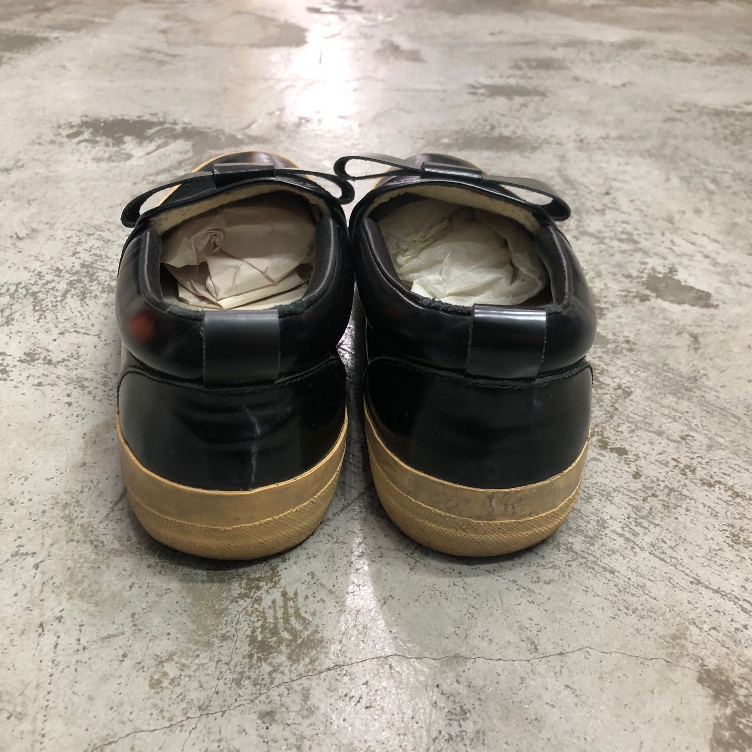 GOLDEN GOOSE パテント レザー パピヨン リボン スリッポン スニーカー 