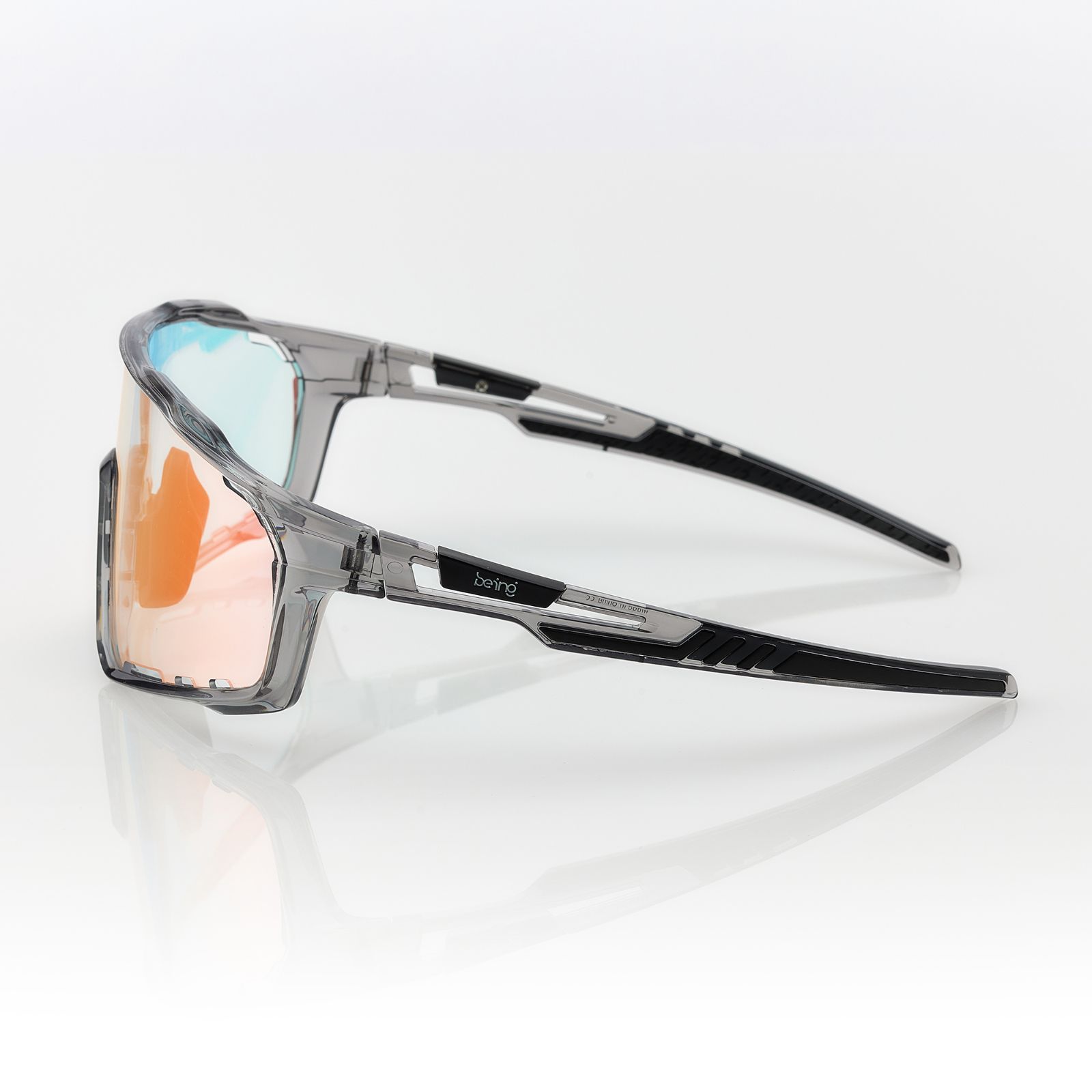 being スポーツサングラス 紫外線調光サングラス 色が変わる 昼夜兼用 夜間 クリアグレーフレーム ミラーレッドレンズ 紫外線カット UV400レンズ ロードバイク 自転車 サイクリング 通勤 ランニング 野球 メンズ レディース 男女兼用 BRIGHTFACE_UK