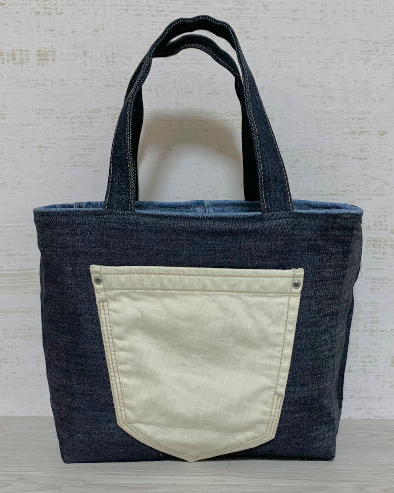 ♪ハンドメイド♪デニムリメイクトートバッグ@502 ハンドメイド】 デニムジーンズ リメイク パッチワーク トート