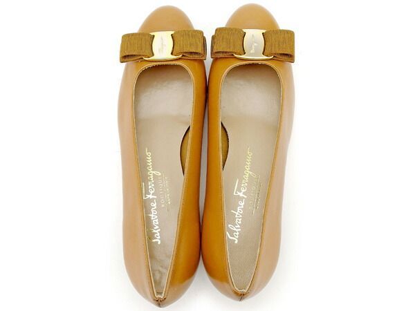 【美品】フェラガモ ブラウン ヴァラ リボン パンプス 極美品】 サルヴァトーレフェラガモ パンプス ヴァラリボン