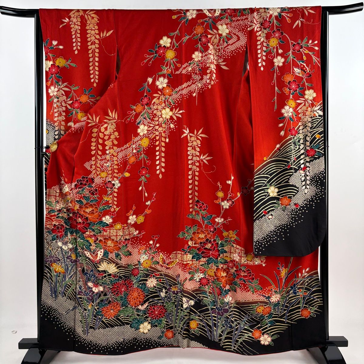 振袖 身丈162cm 裄丈64.5cm M 袷 草花 蝶 金銀彩 染め分け 赤 正絹 名品