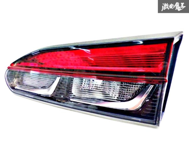 【破損無し！ 点灯OK！】トヨタ純正 ZSG10 ZVG11 ZVG15 カローラクロス LED テール テールランプ 右 右側 内側 HASCO 16-181 棚2M13