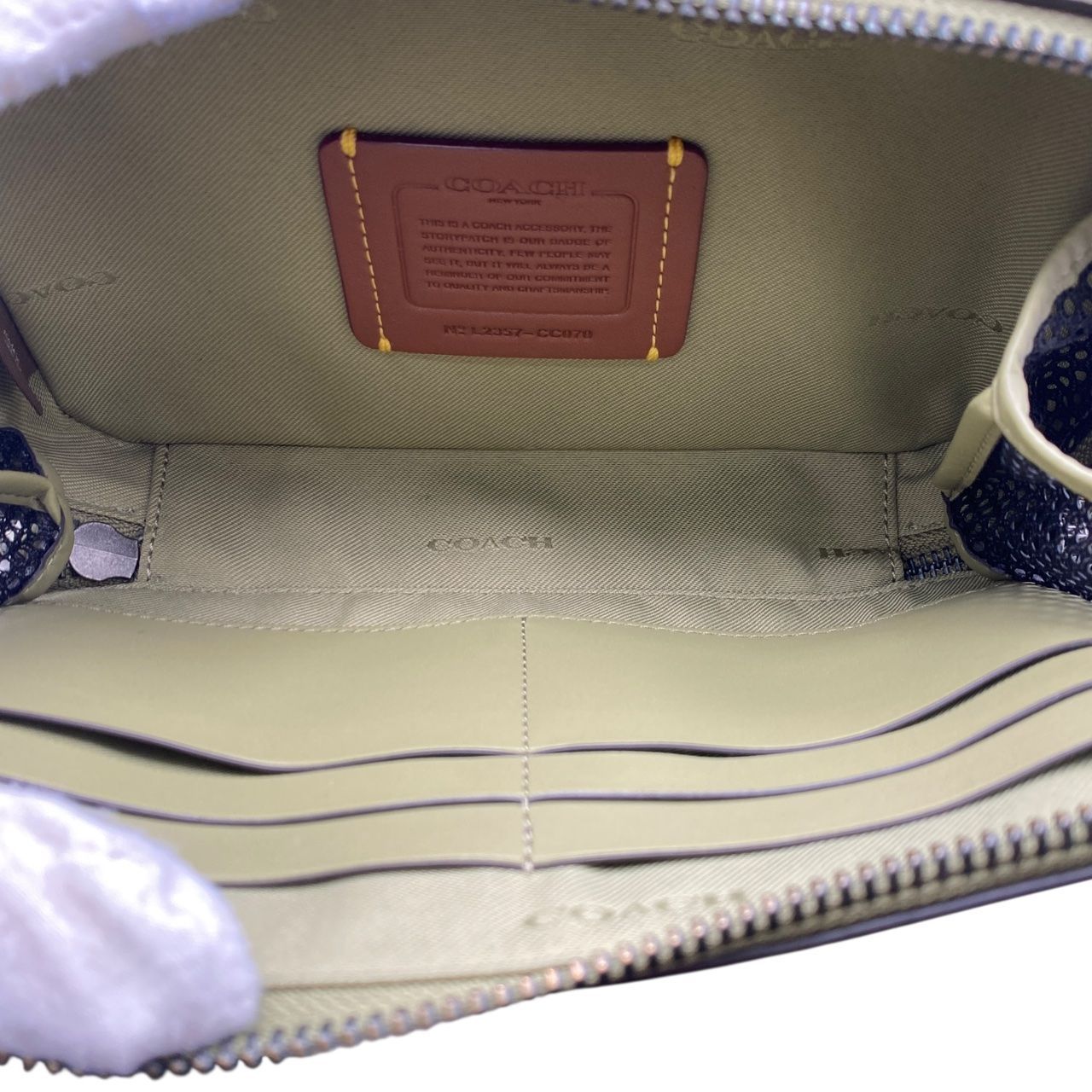 ☆EM0667 COACH コーチ ショルダーバッグ メンズ チャーター スリム 