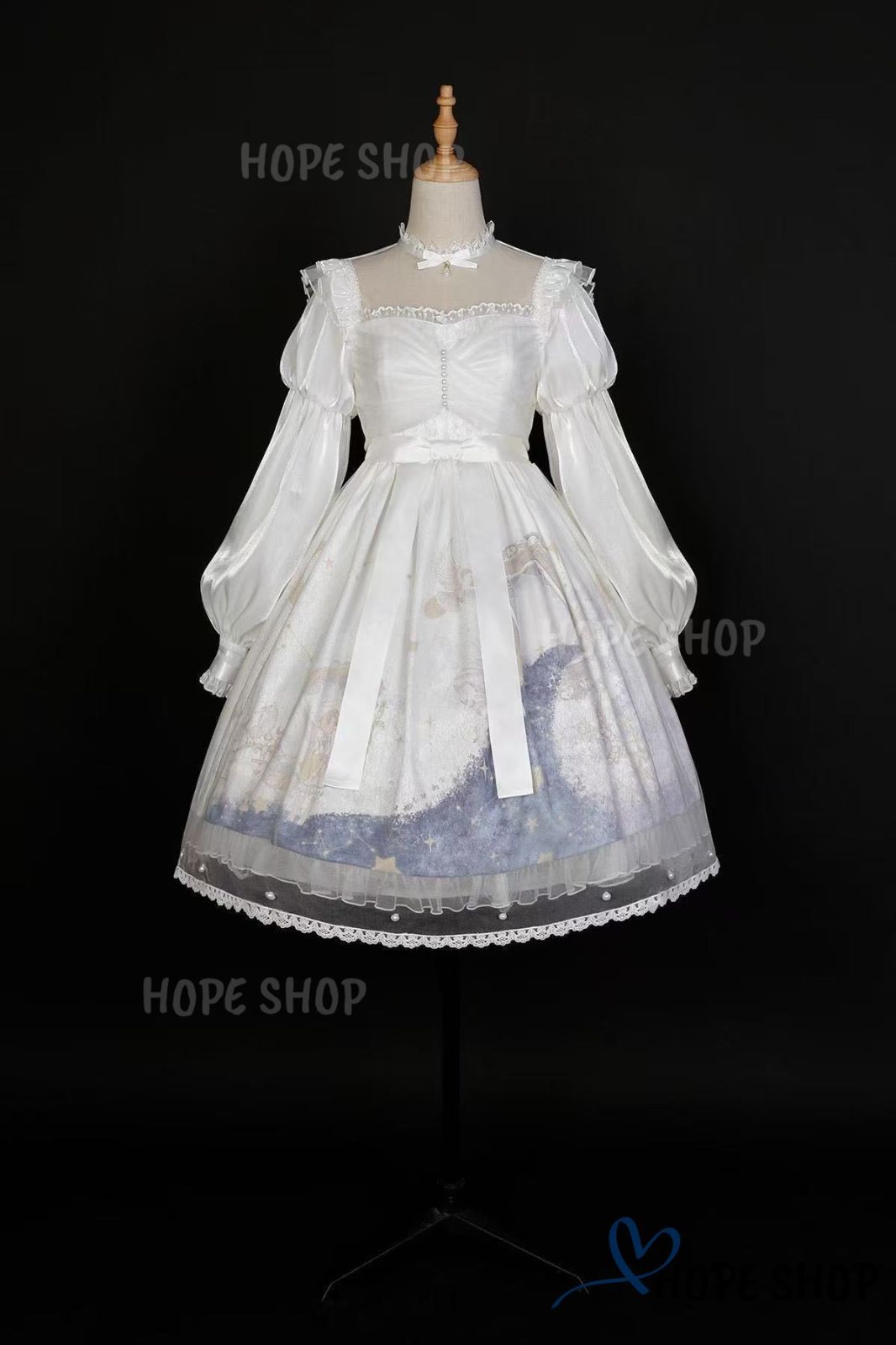 白 ロリータファッション