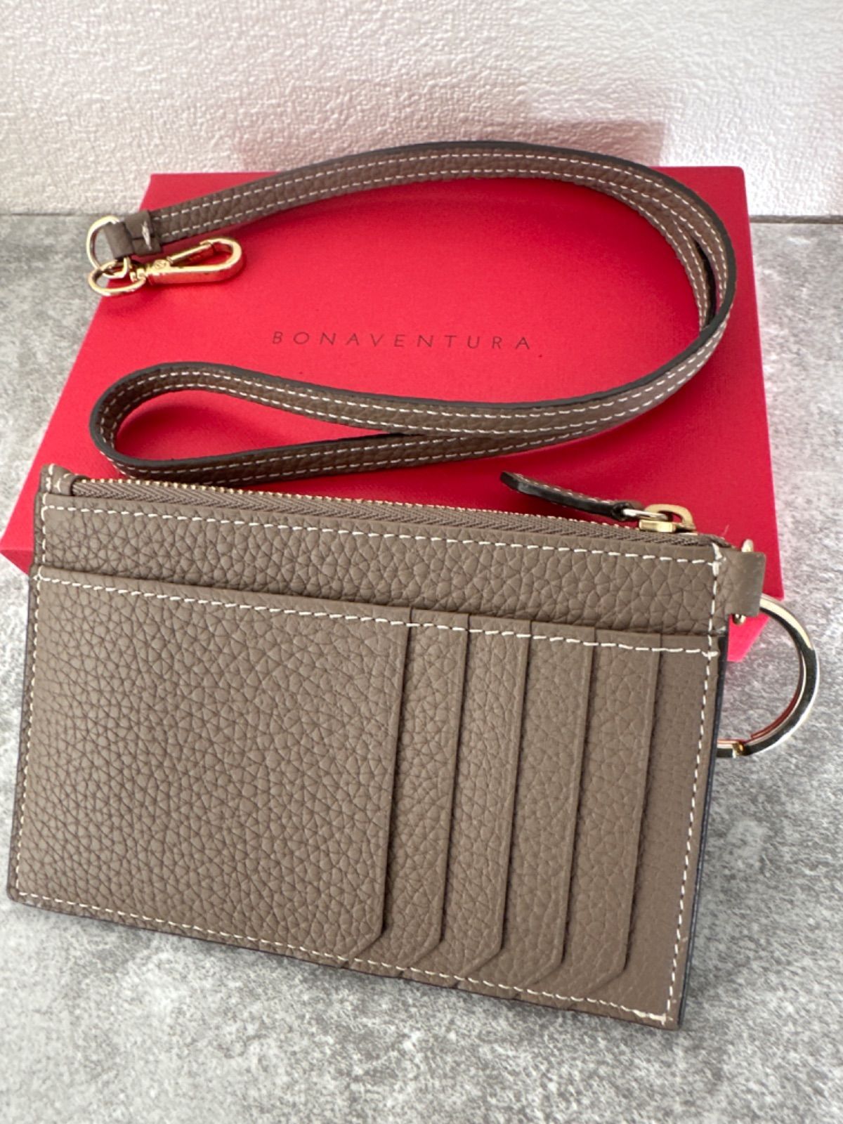ボナベンチュラ ストラップ付 ジップカードケース ストラップ付 ジップ