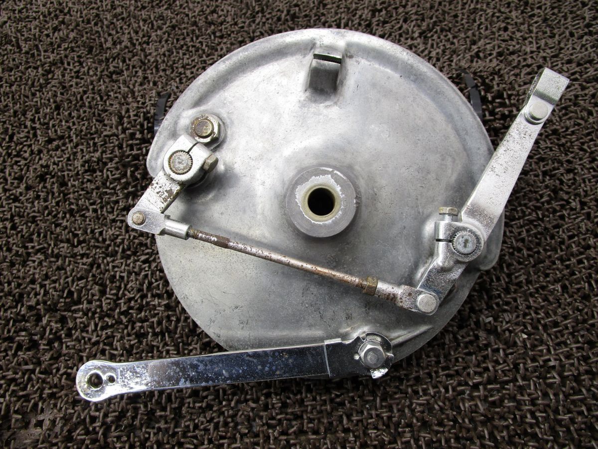 CBM72 フロントブレーキドラム ▲A5715 CBM72 ホンダ CBM72E ドリーム キャブ車 TYPE2