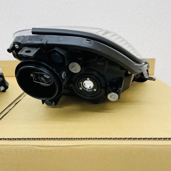 ☆新品 TOYOTA トヨタ 純正 MR-S MRSトヨタ純正 ヘッドライト ヘッドランプ 左右 セット 中期型 ZZW30 1ZZ  2002/08-2007/07 - メルカリ