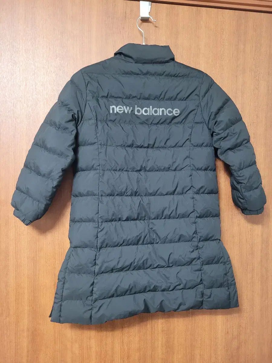 New Balance ニューバランス キッズ 130サイズ グースダウン