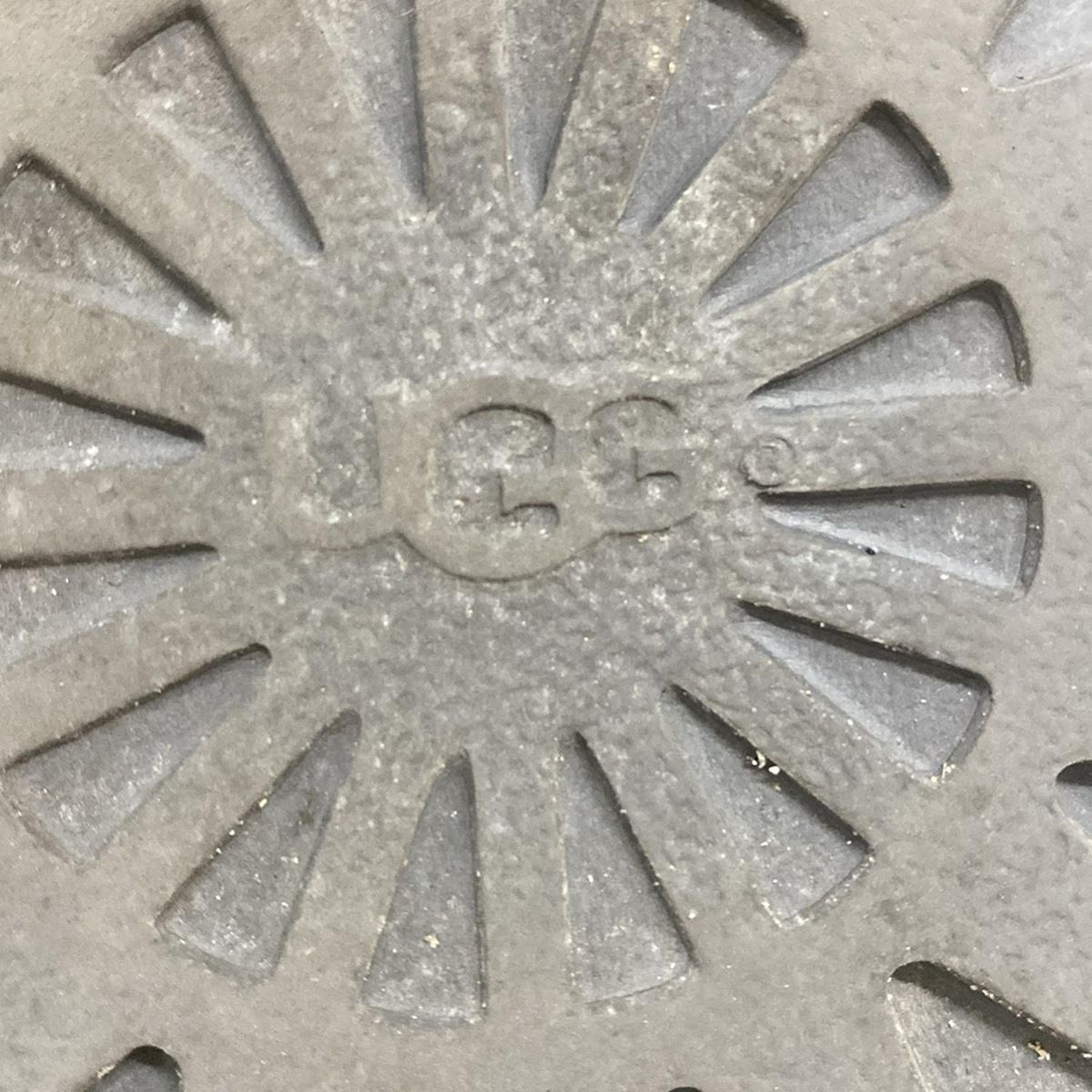 グレー ムートン