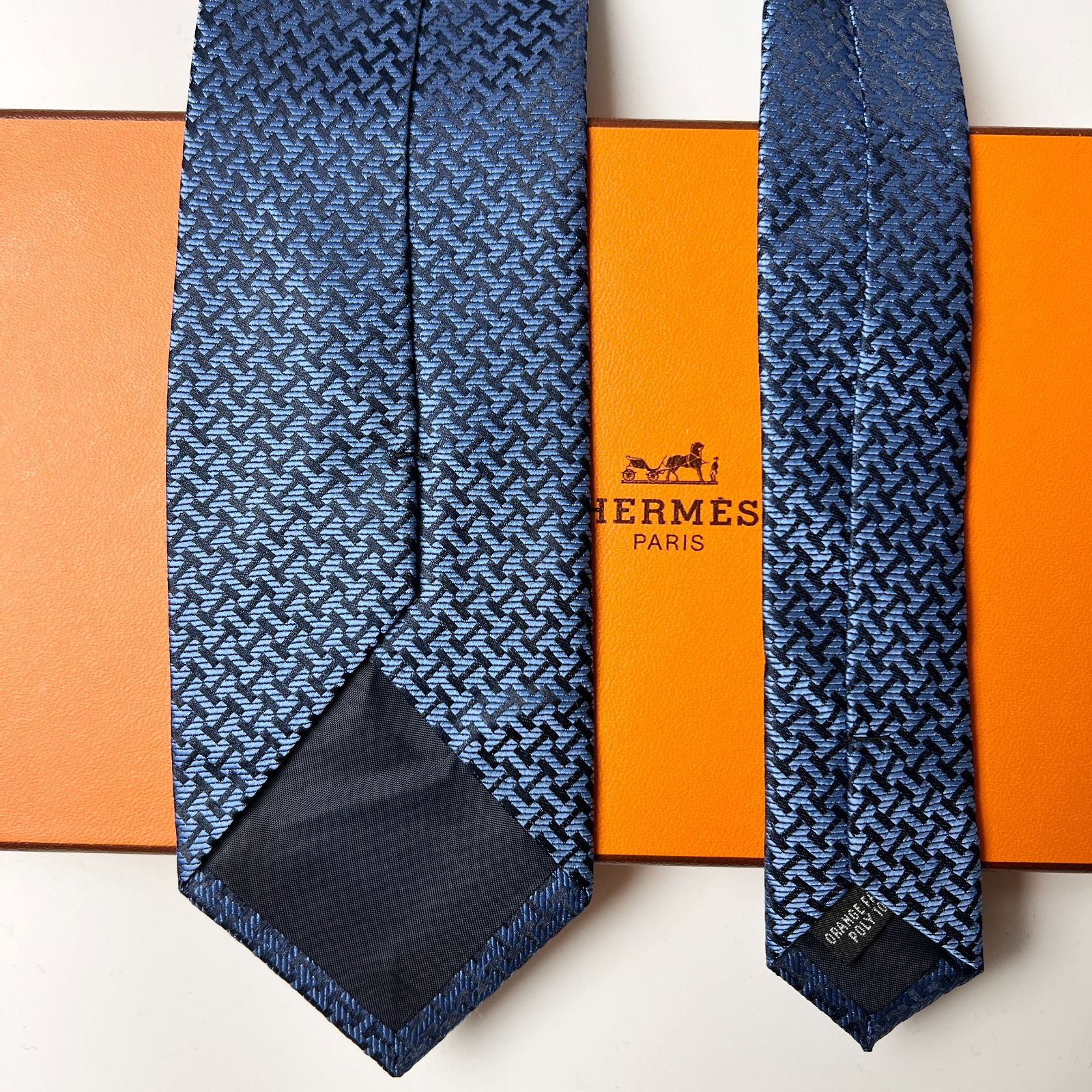 美品 エルメス HERMES ネクタイ シルク100% フランス製 ブルー