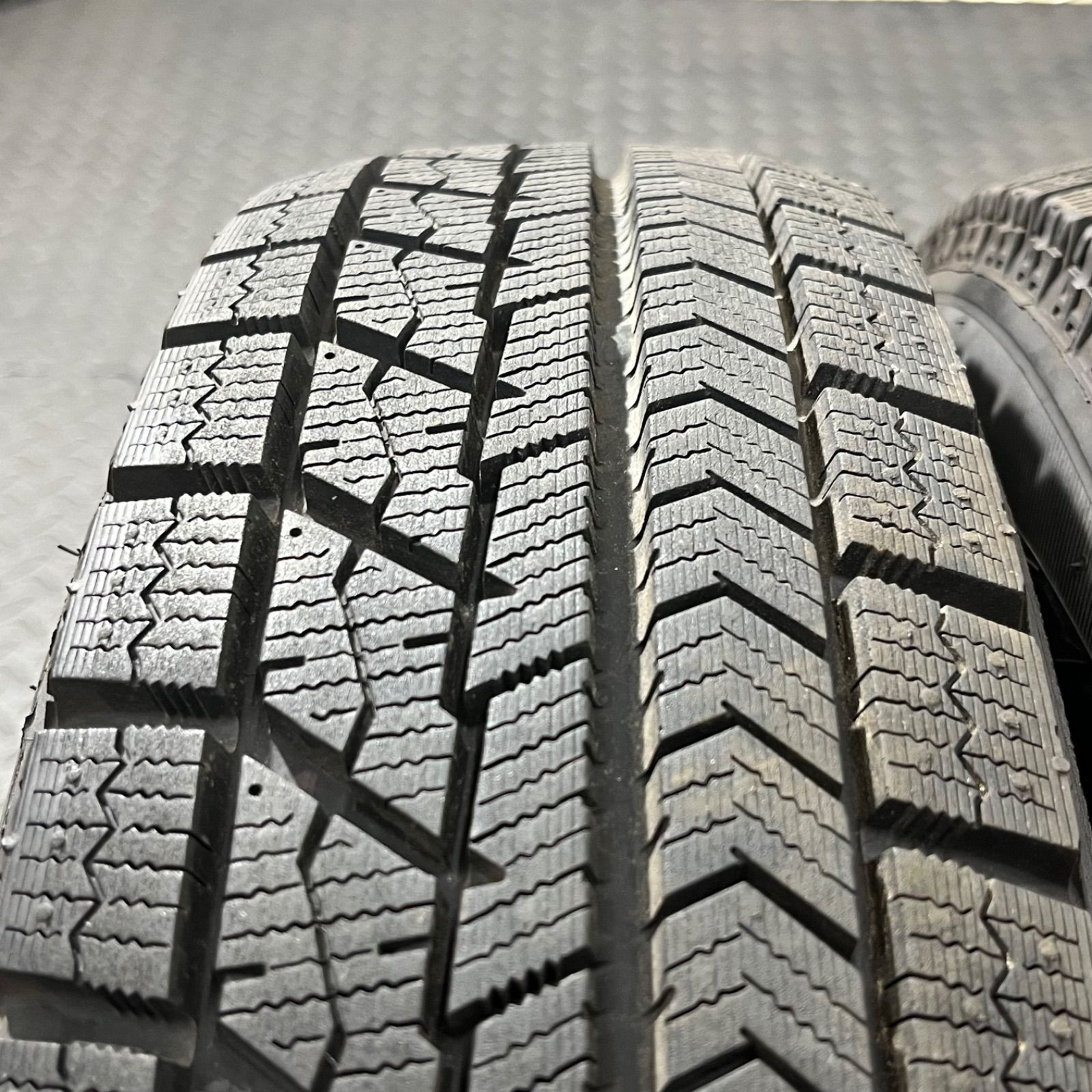 ブリザックVRX スズキ