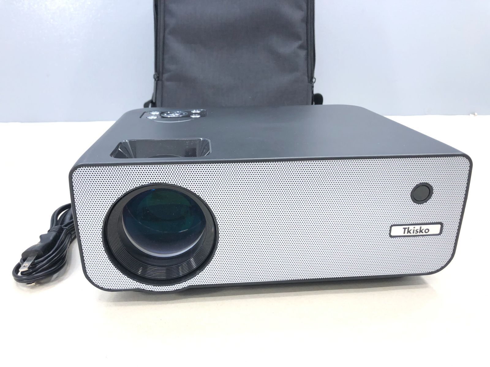 Tkisko 1080Pプロジェクター と50インチスクリーンのセット Tkisko 1080Pプロジェクター と50インチスクリーンのセットの