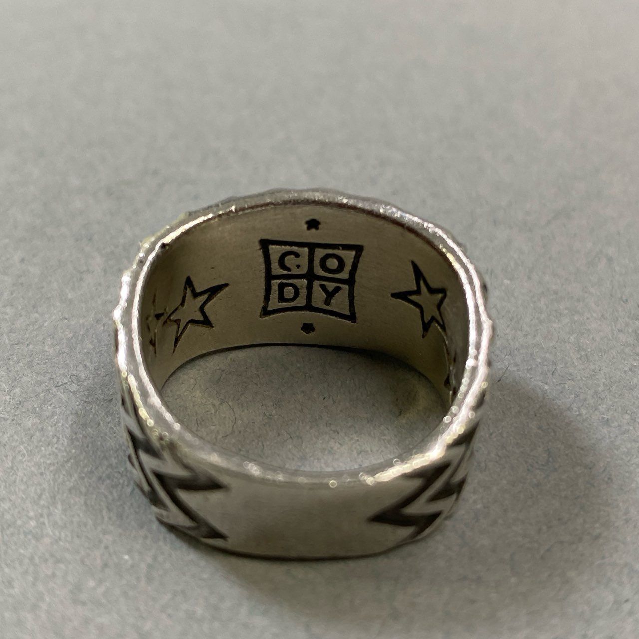 コディ・サンダーソン　ウェーブ Cody Sanderson WAVE GEAR THREE STAR RING : CHARCOAL*GREEN