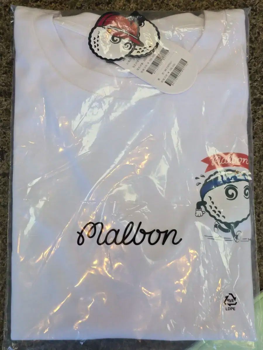 ラウンド Tシャツ