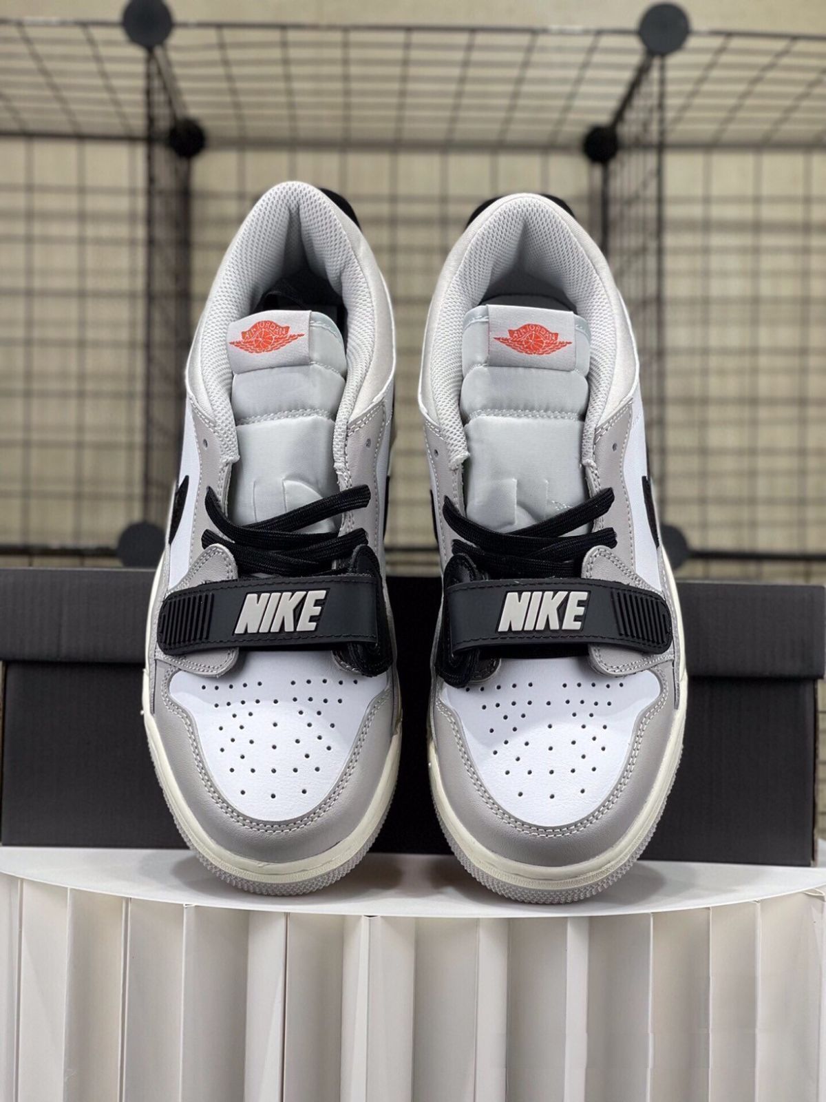 ナイキ JORDAN LEGACY312 27cm 新品未使用　箱無　別箱 お値下げしました??即購入?? Nike Air Jordan legacy aj312 箱付