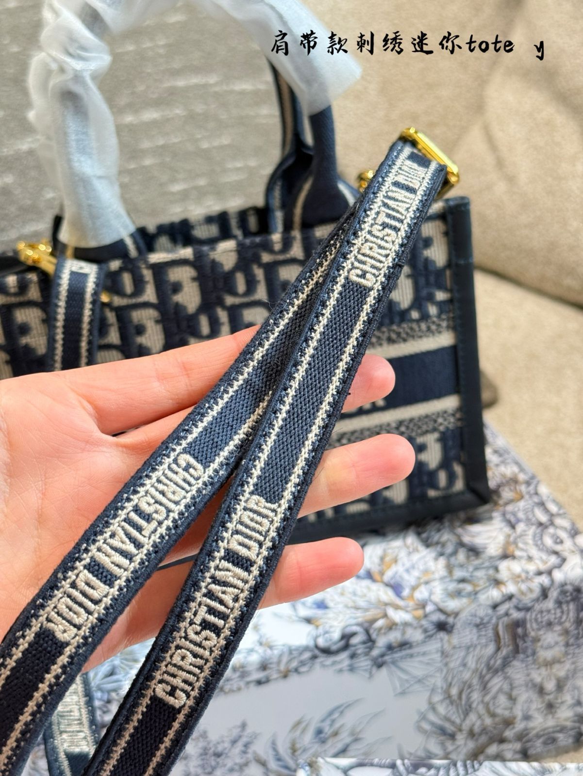 スピード配送◆送込【DIOR】Dior Book Tote*バッグ*ミニ Dior Book Tote バッグ ミニ クリスチャン・ディオール バッグ