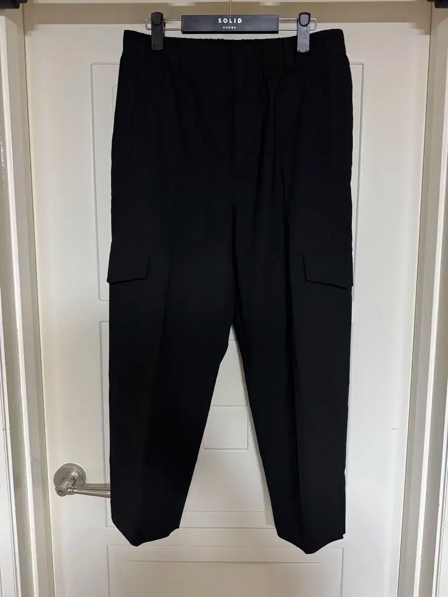SYSTEM homme システムオム スリット カーゴ パンツ 黒 82