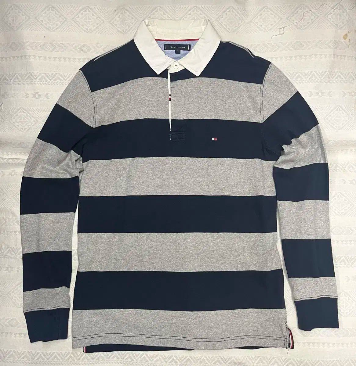 プレイコムデギャルソン ブラックハートストライプ長袖シャツ XXS 2025年製 Amazon.co.jp: [プレイ コムデギャルソン] シャツ 長袖 ストライプ