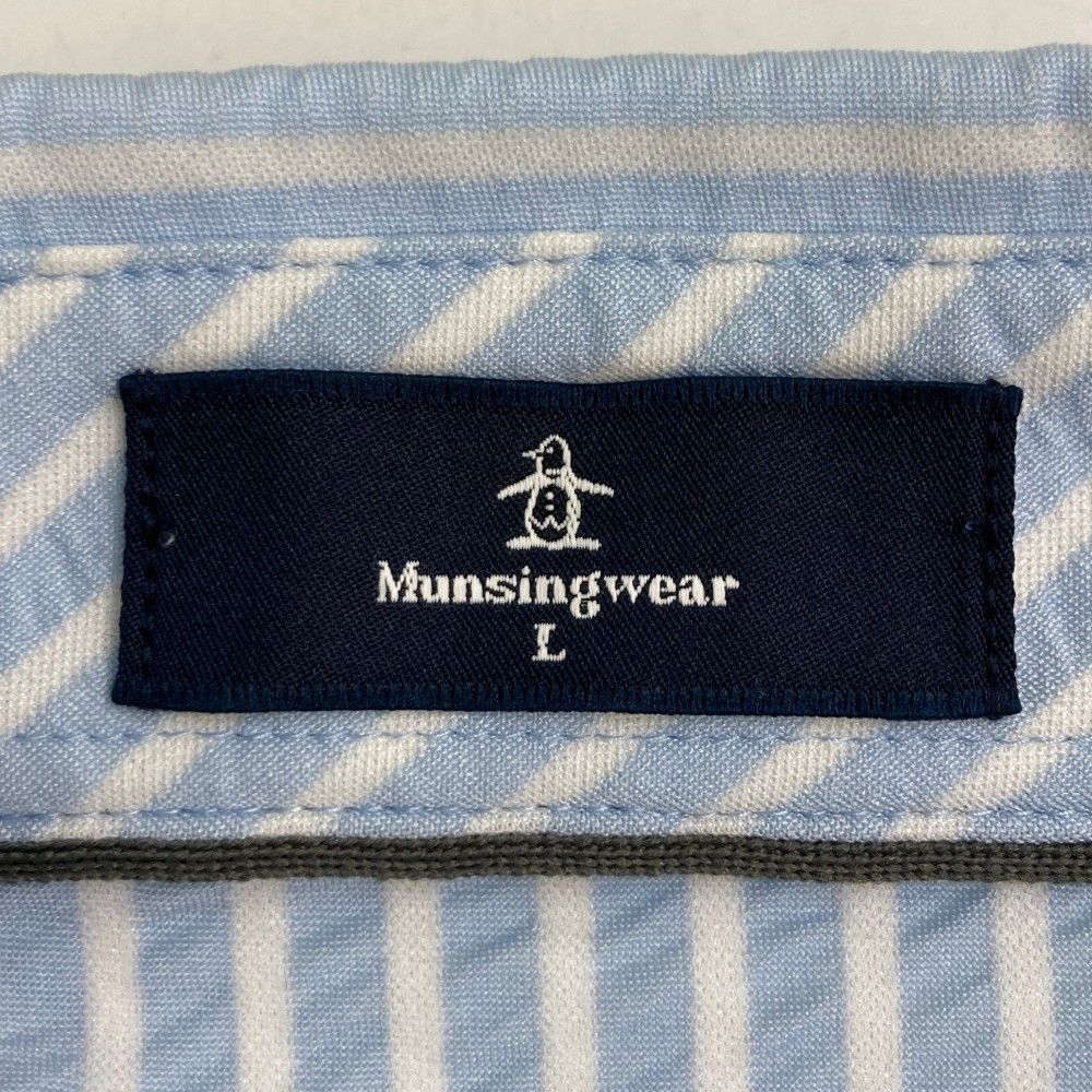 サイズ：L MUNSING WEAR マンシングウェア 2024年モデル 半袖ポロシャツ シアサッカー ストライプ柄 ブルー系 [240101442110] ゴルフウェア メンズ ストスト サイズ：L MUNSING WEAR マンシングウェア 2024年モデル 半袖