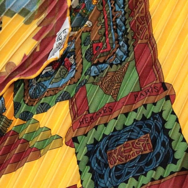 エルメス HERMES プリーツカレ ASTRES et SOLEILS 天体と太陽 スカーフ