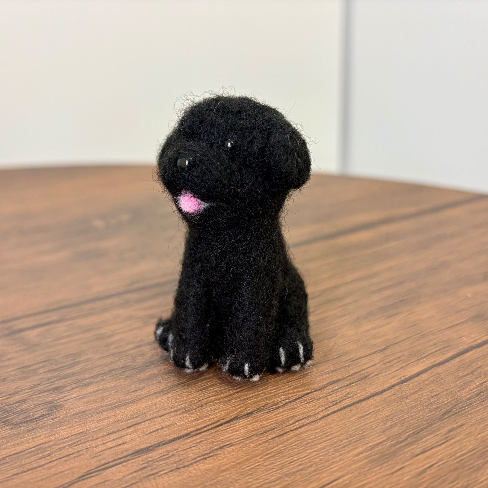 羊毛フェルト 犬 トイプードル ブラック 羊毛フェルト トイプードル ブラック 黒 - メルカリ