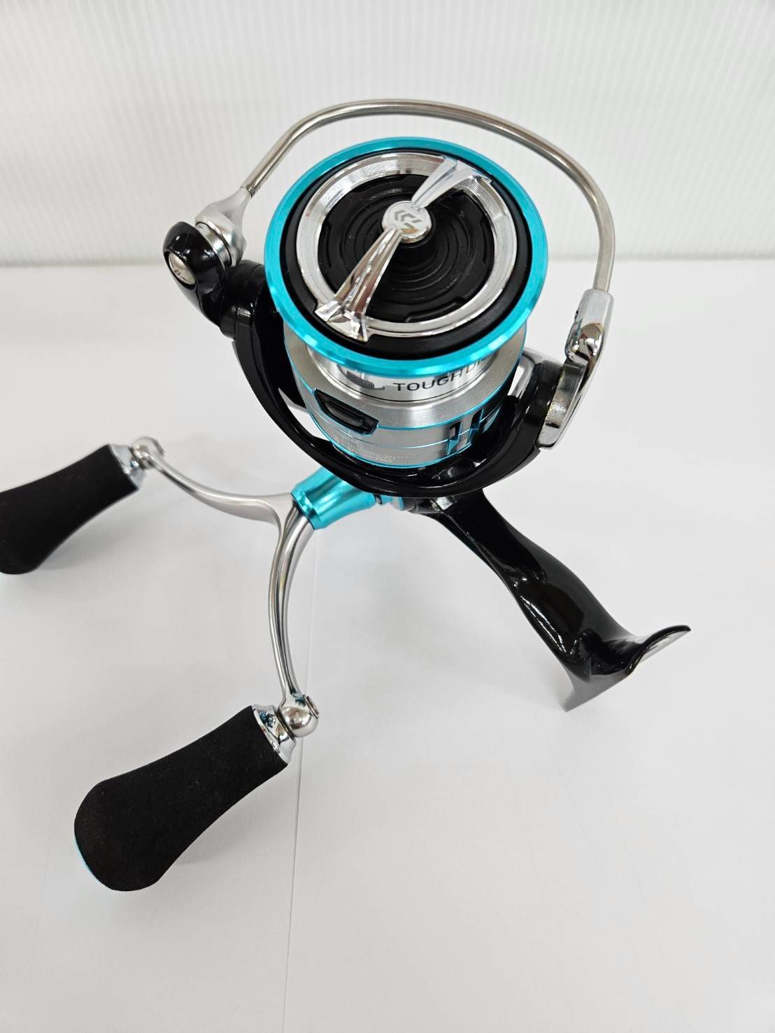 ダイワ(DAIWA) スピニングリール 19 エメラルダス LT2500S-DH