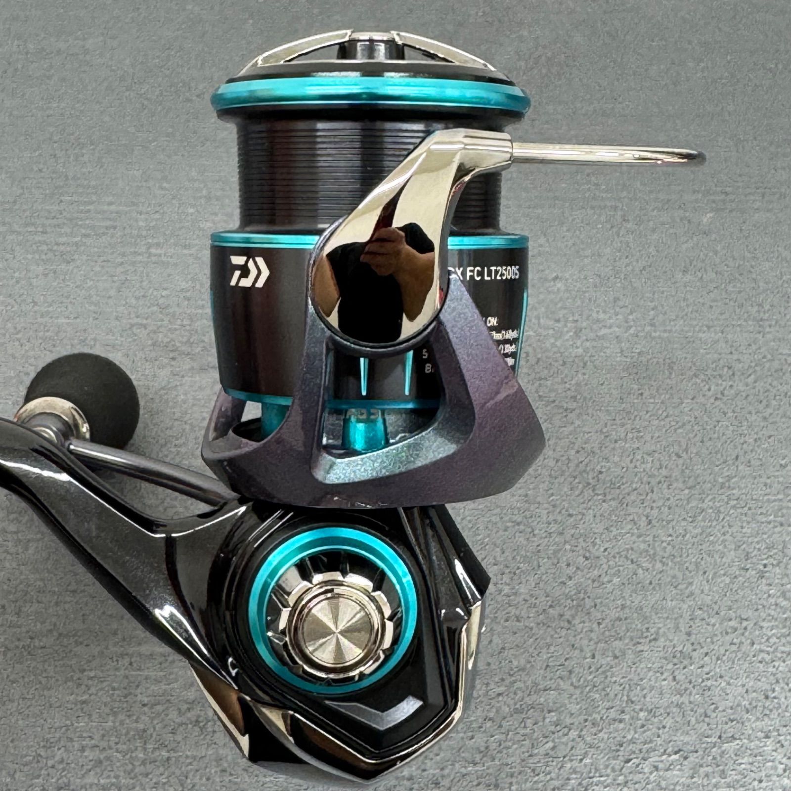 ダイワ 23エメラルダス RX FC LT 2500S Daiwa No2021 - メルカリ