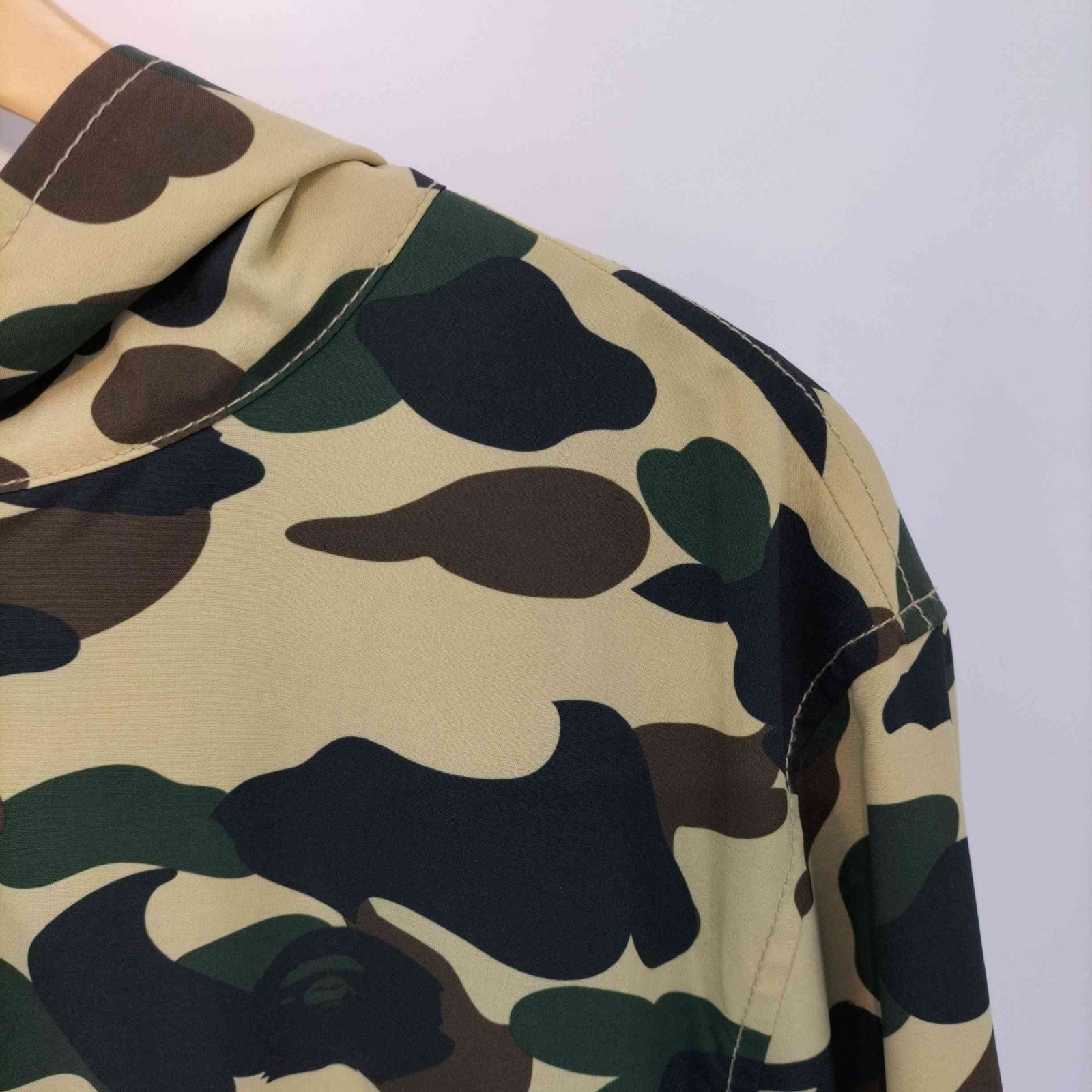 アベイシングエイプ A BATHING APE カモ柄 ポリエステルマウンテン 