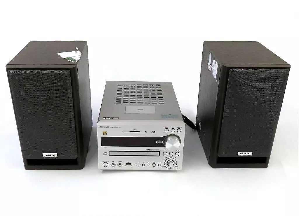 オーディオプレイヤー コンポ ジャンク ONKYO CD|SD|USB|ハイレゾ対応 ミニコンポ シルバー X-NFR7TX 状態 説明書 スピーカーコード2本 |本体 スピーカー状態難|動作不良 詳細は商品説明を御覧下さい