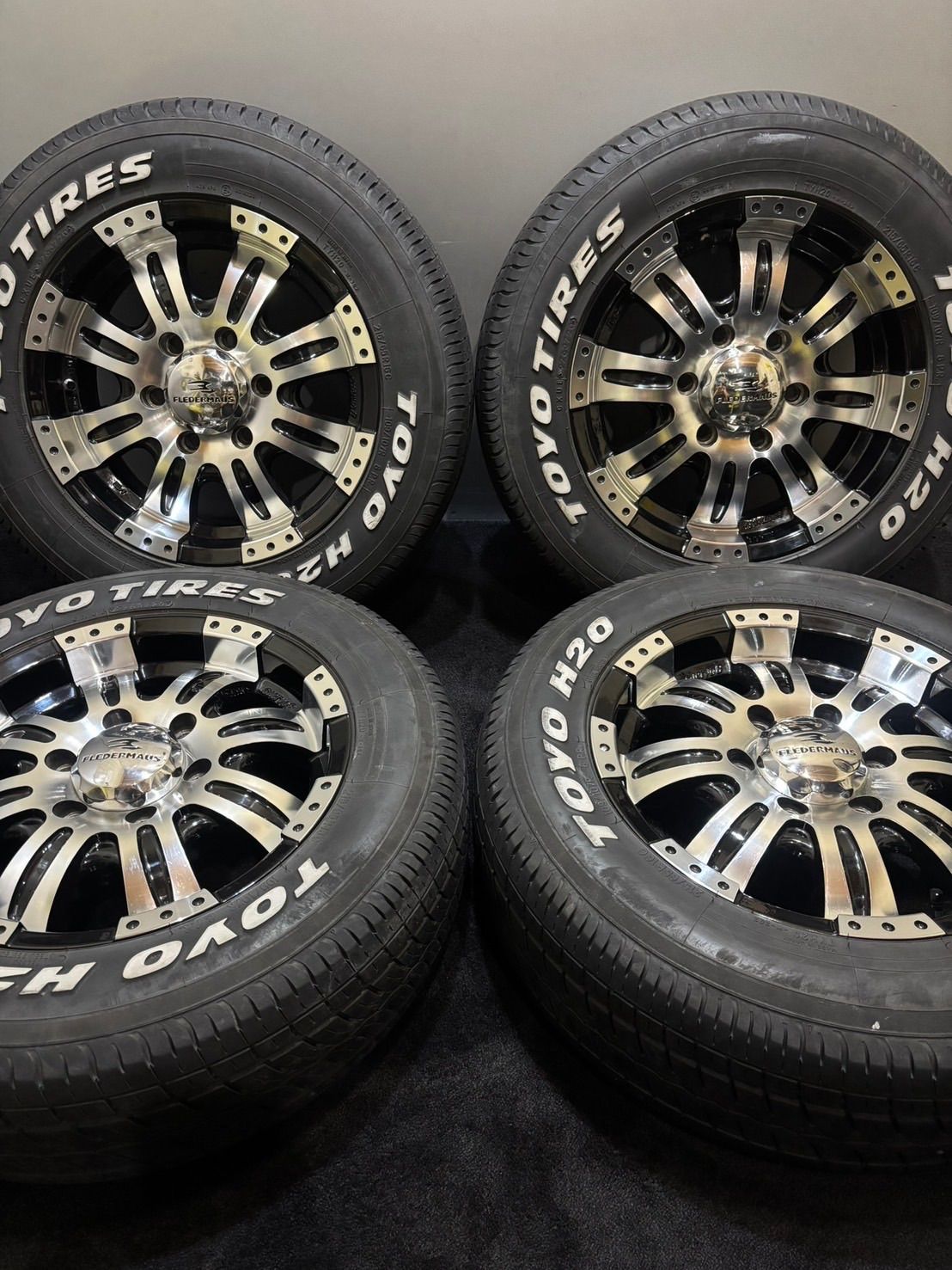 お買い得，お得 215/65R16C 109/107R トーヨー H20 2本セットを2020年製