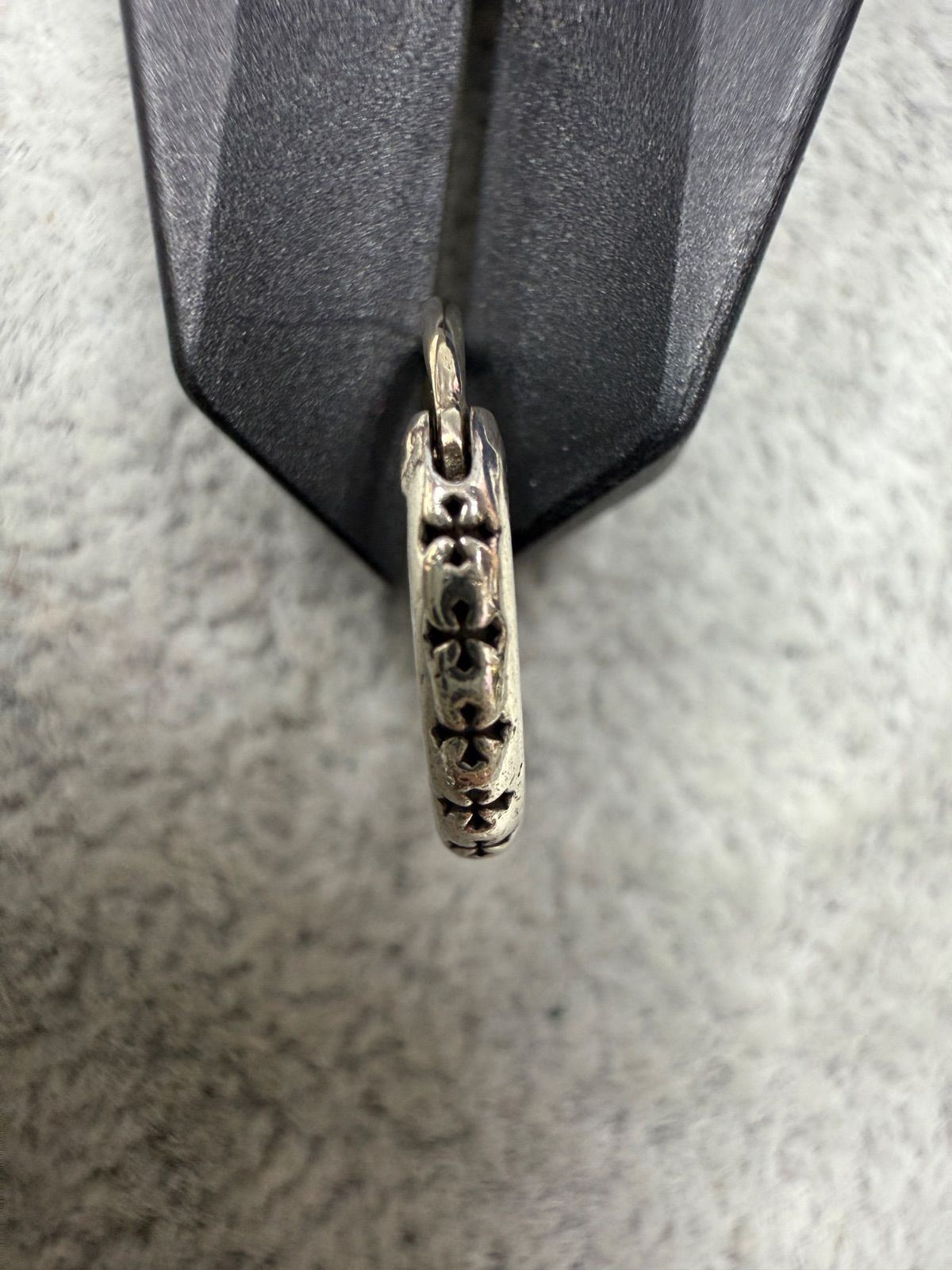 Chrome Hearts【クロムハーツ】Tiny Scroll Hoop Earring