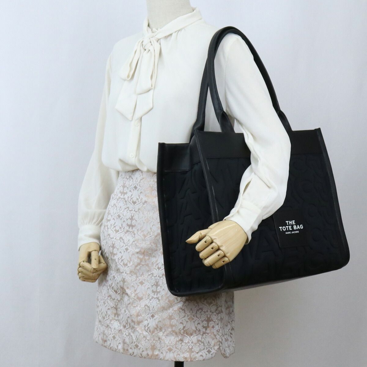 新品 未使用】マークジェイコブス MARC JACOBS THE LARGE TOTE トート 