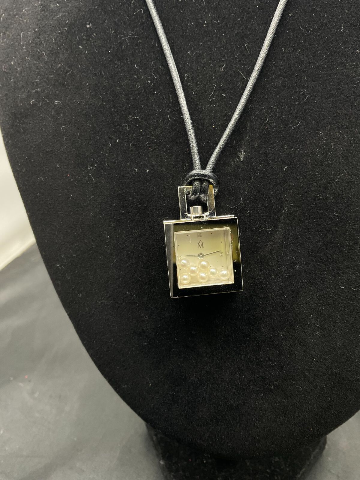 ミキモト クォーツ ペンタントウォッチ B25080363