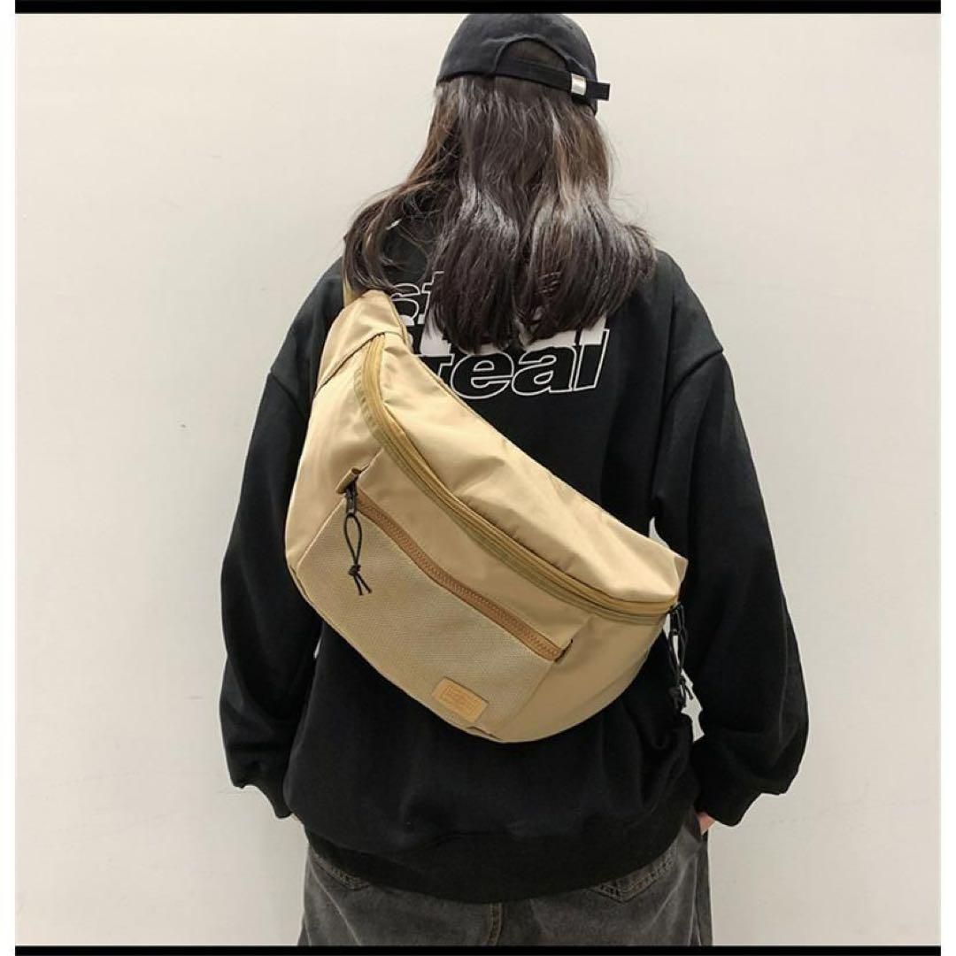 ボディバッグ
