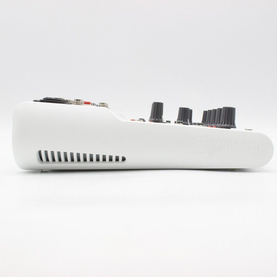 ミキシングコンソール