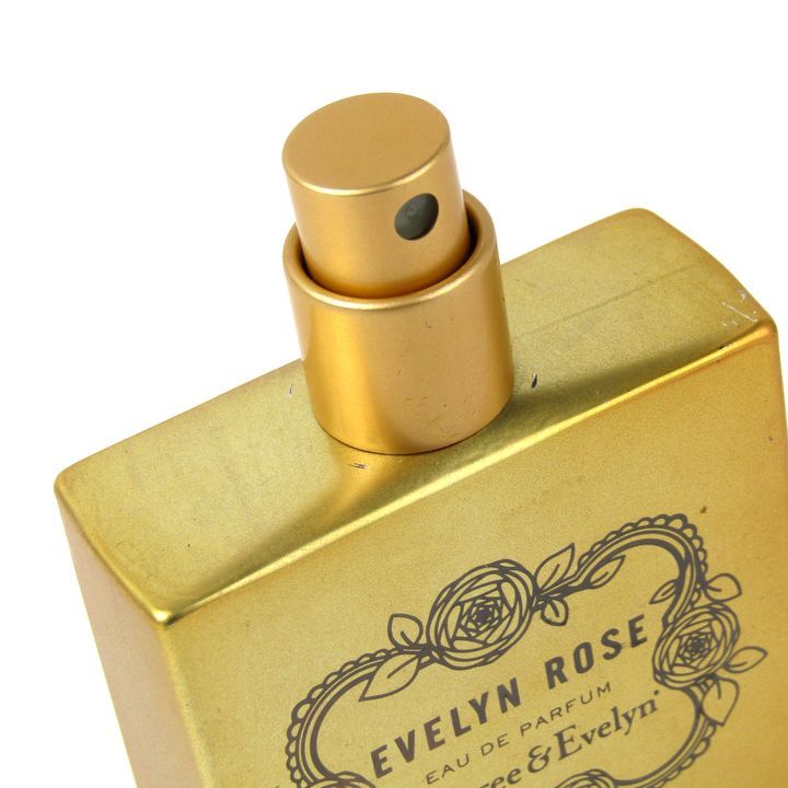 クラブツリー&イヴリン 香水 イヴリンローズ Evelyn Rose オードパフューム EDP 残9割程度 レディース 50mlサイズ  Crabtree&Evelyn 【中古】 - メルカリ