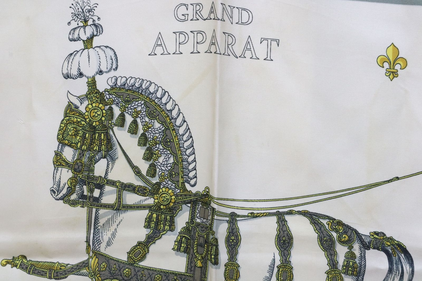 HERMES エルメス カレ90 グラン・アパラ シミあり HERMES エルメス  