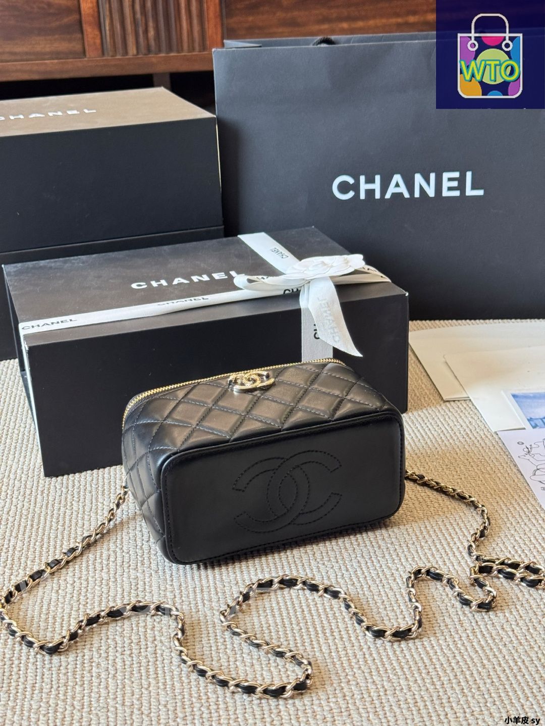 CHANELミラー付き メイクボックス アクセサリーケース 【公式通販】