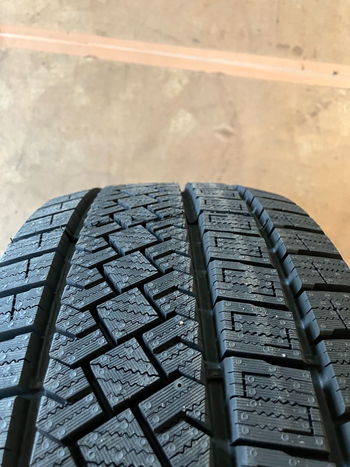 55R16 スタッドレス