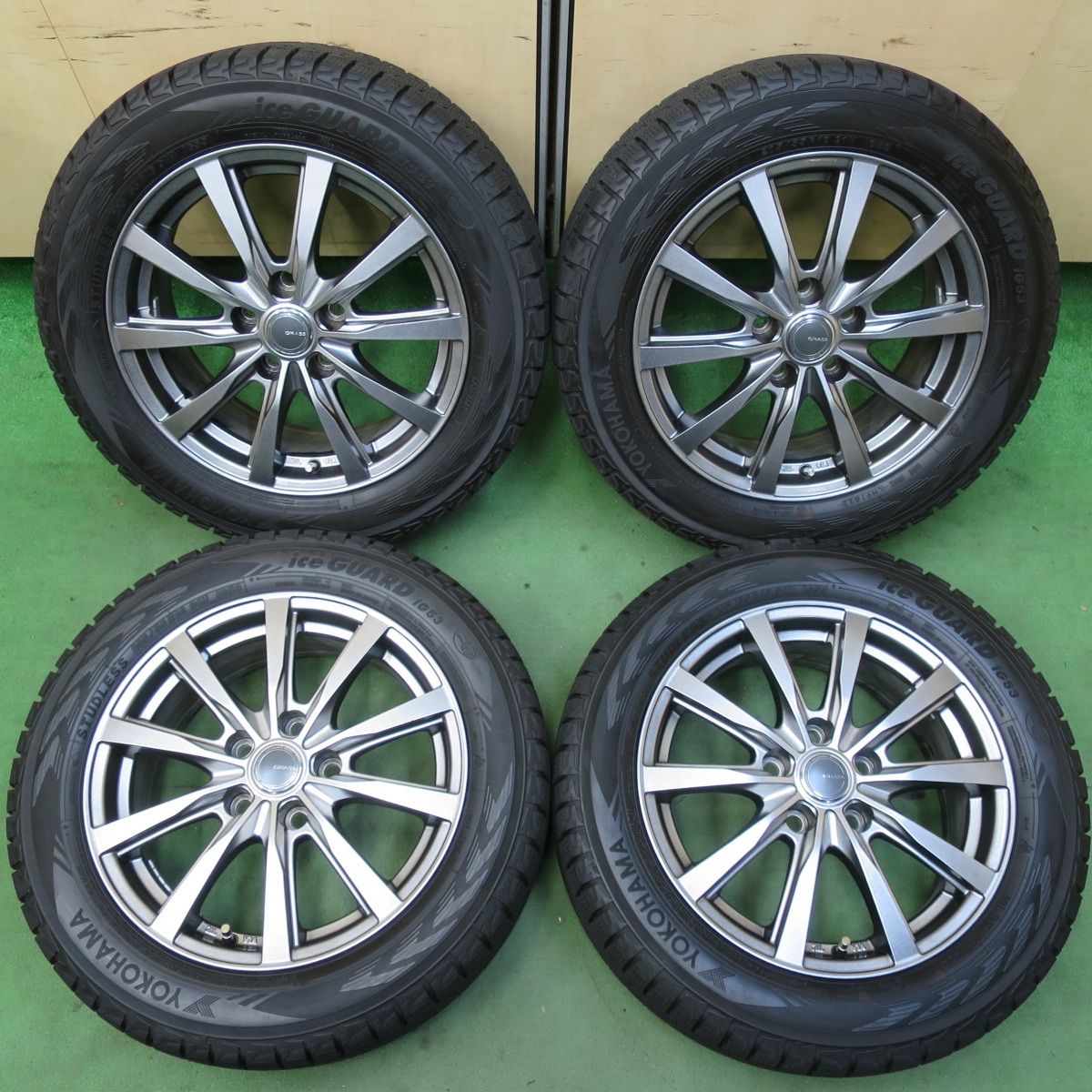 超バリ溝！22年！キレイ！9.5分以上☆スタッドレス 205/55R16 ヨコハマ 