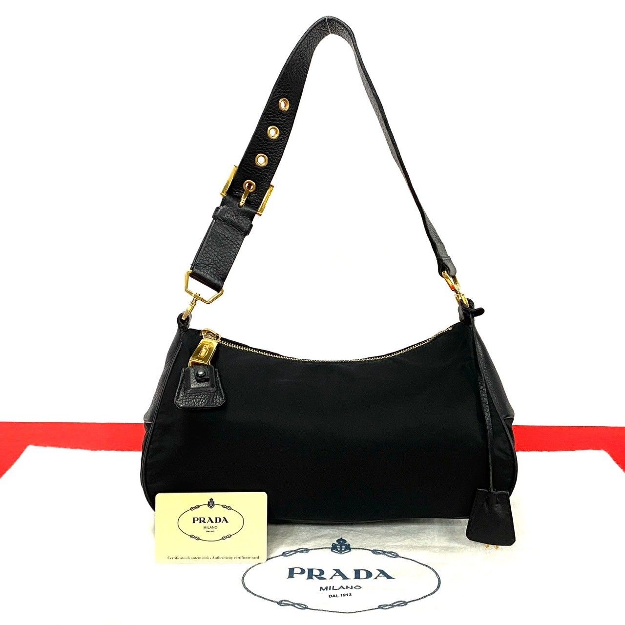 極 美品 袋 鍵付き PRADA プラダ 三角ロゴ 金具 レザー 本革 ナイロン セミ ワン ショルダーバッグ ハンドバッグ ブラック 黒 93942  - メルカリ