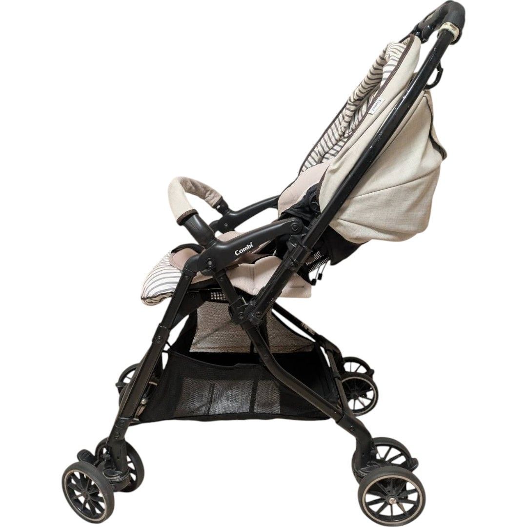 Combi 折りたたみ式ベビーカー ライトグレー・ストライプ　スゴカル　A型 Combi コンビ スゴカルα Light エッグショック Simplight AX