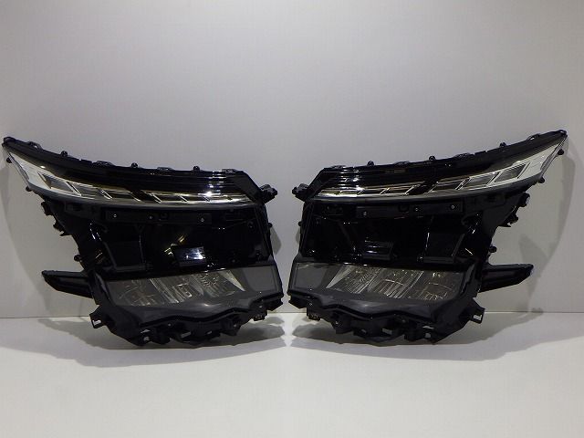 90系 ヴォクシー ヘッドライト左右 LED MZRA ZWR 90/95 81150/8110