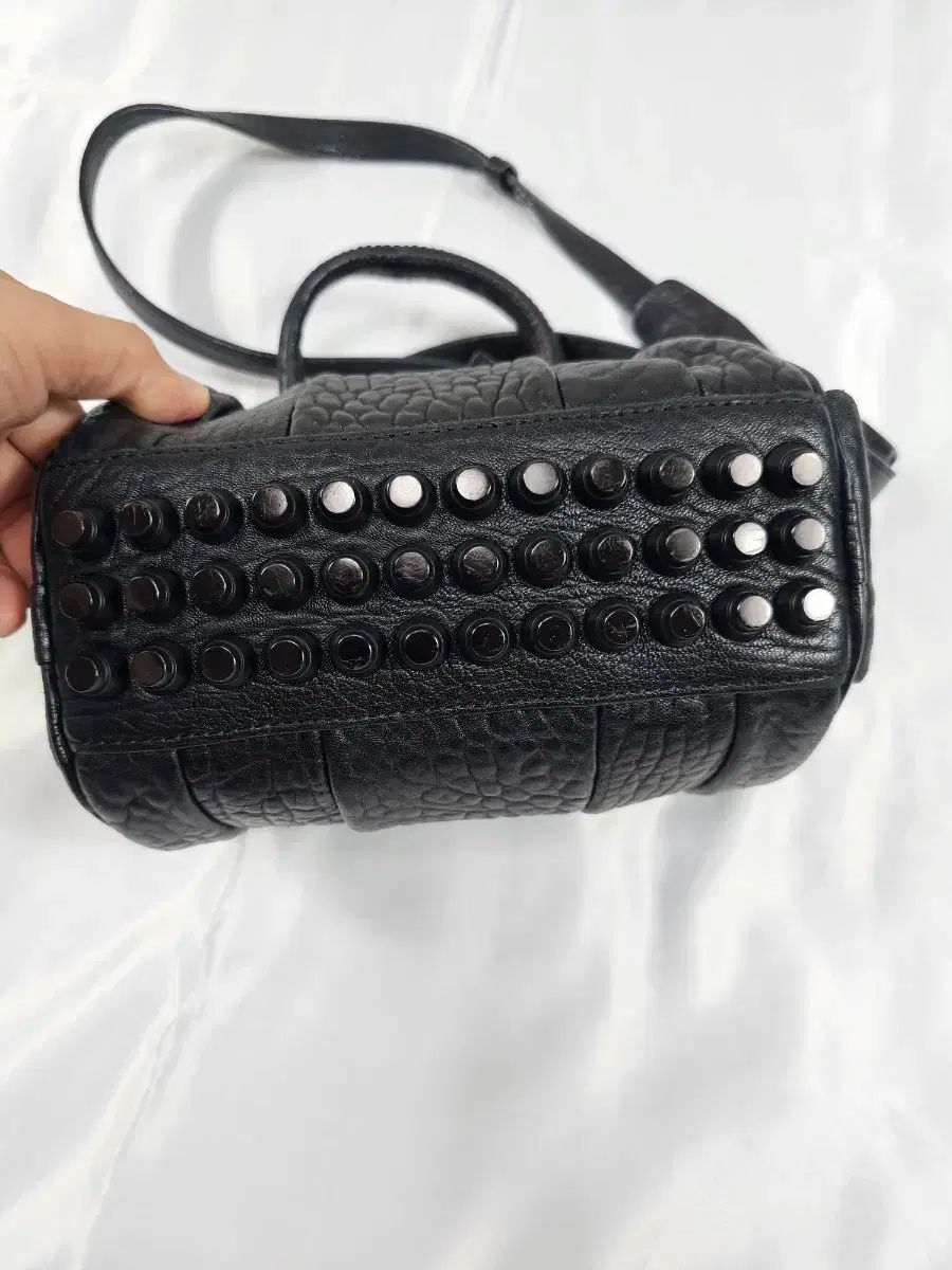 アレキサンダーワンミニロッキーバッグ