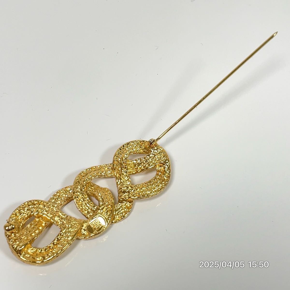 ジバンシィ 編み込みモチーフ