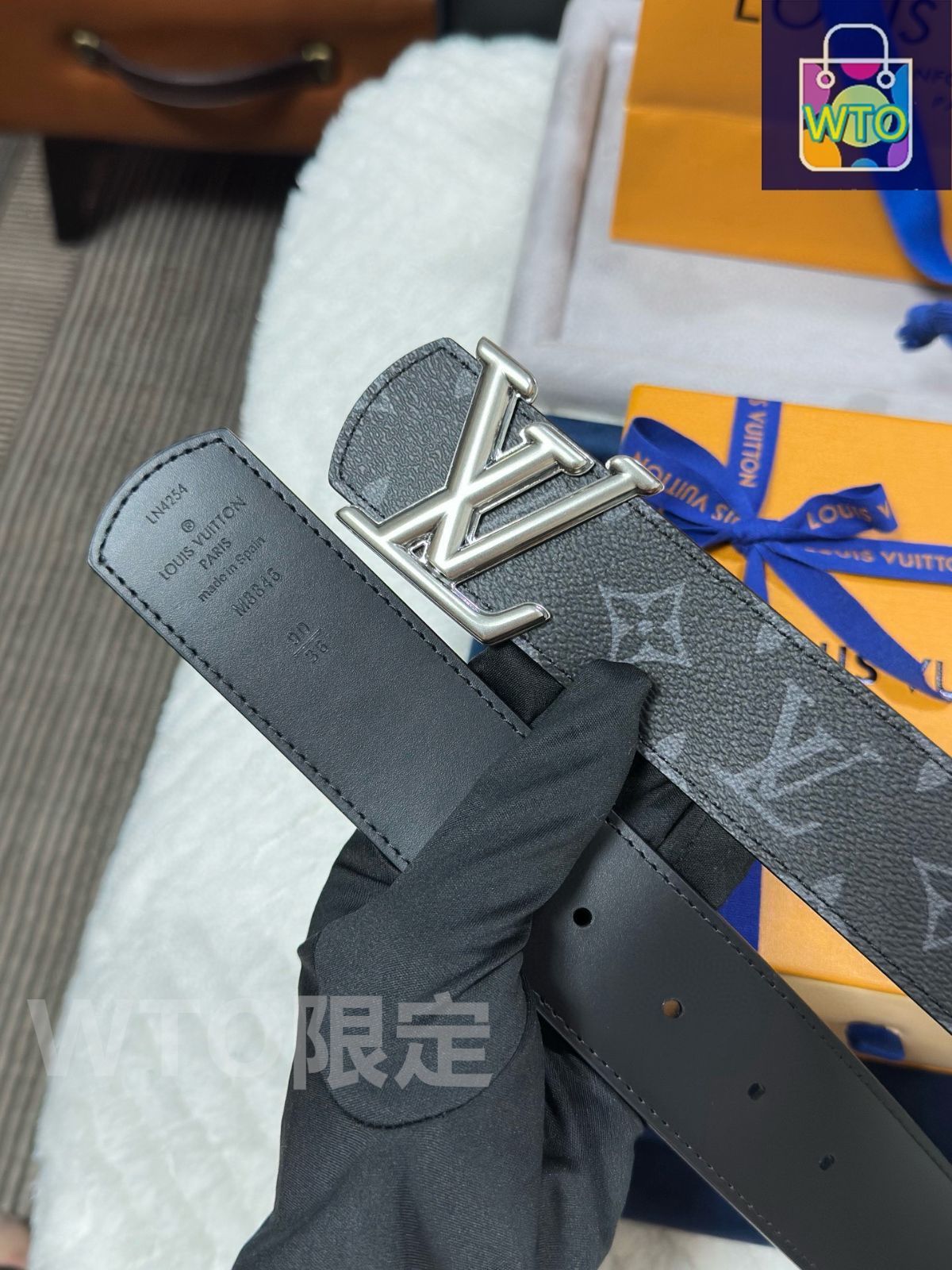 【海外限定品】  ベルト モノグラム ブラック 黒 今日特価】Louis Vuitton モノグラムブラックベルト M8846